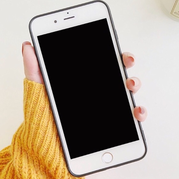 LAST 1! NEW iphone 7/8 Floral Embossed Soft Case - Picture 2 of 2